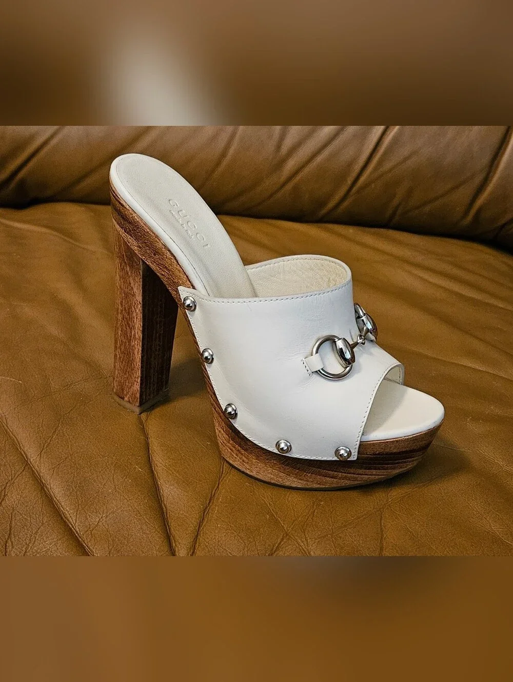 GUCCI Off-White Leather Studded Platform Mule Heels Size 5 US
